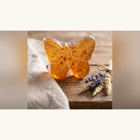 Jabón artesanal en forma de mariposa con alas texturizadas – DulNat Guanajuato